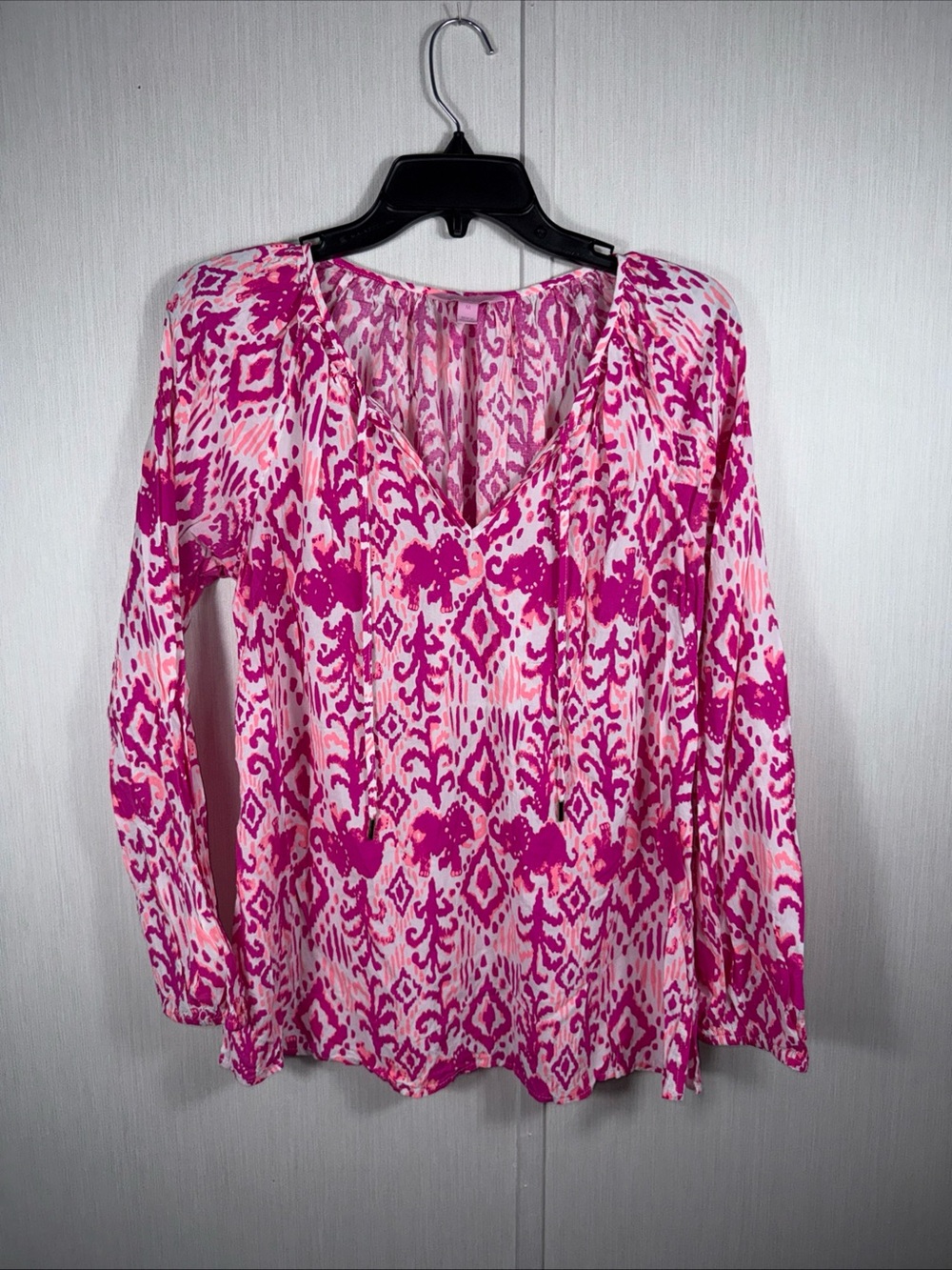 Lilly Pulitzer M Pink White Ikat Elephant Print Tie Neck Blouse Tropical Resort